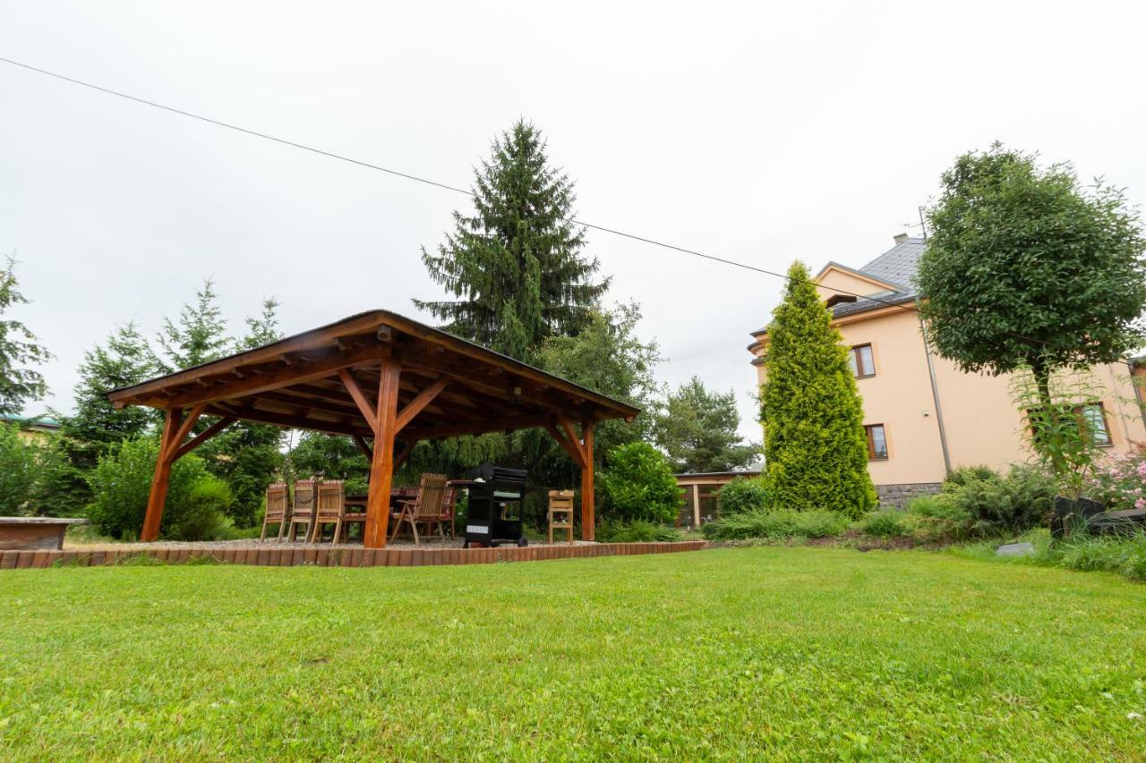 Apartmany Pemi Potstejn Экстерьер фото