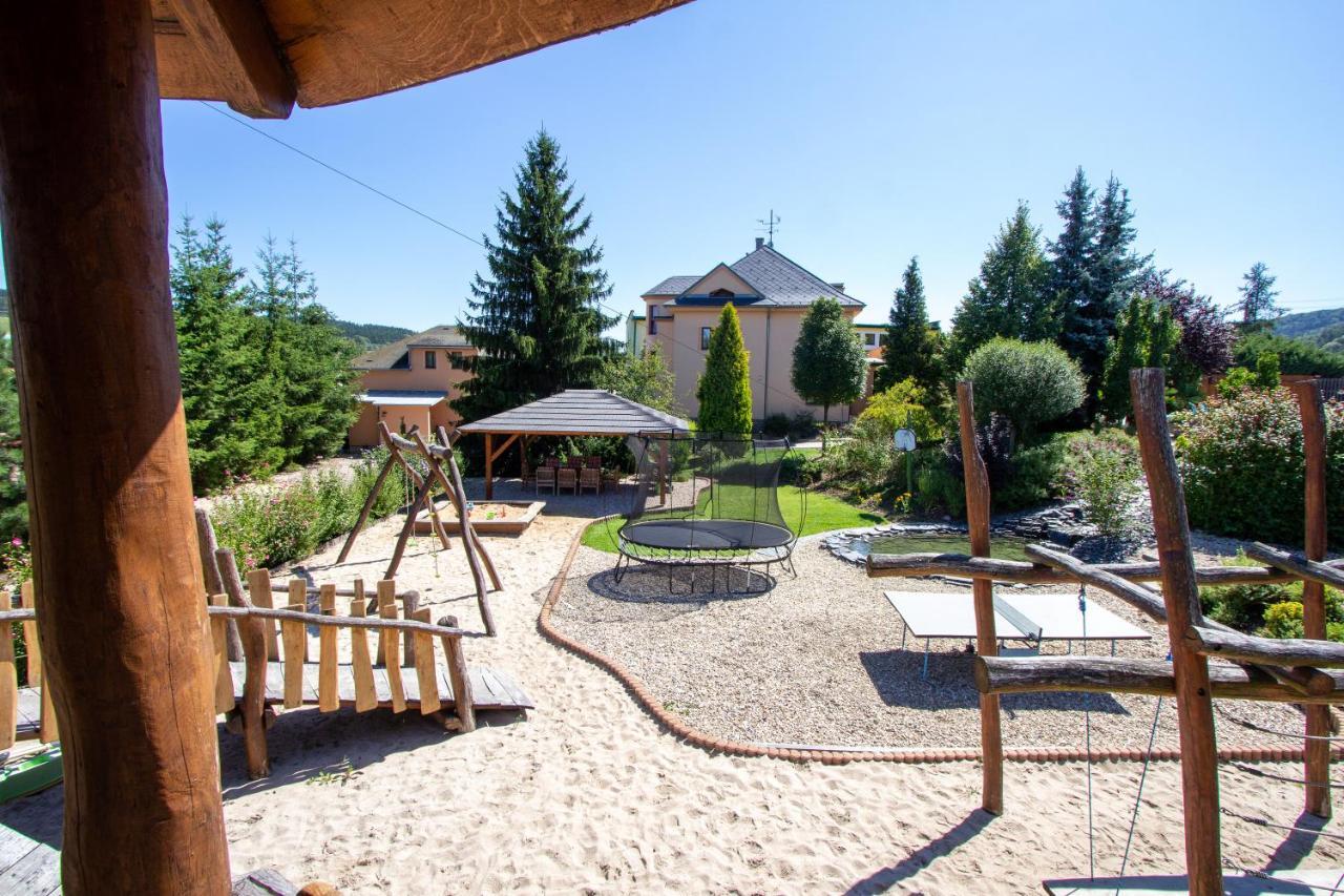 Apartmany Pemi Potstejn Экстерьер фото